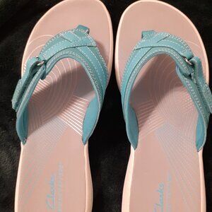 CLARKS BREEZE SEA CLOUDSTEPPERS FLIP FLP WOMEN'S SANDALS 9 M     NEW